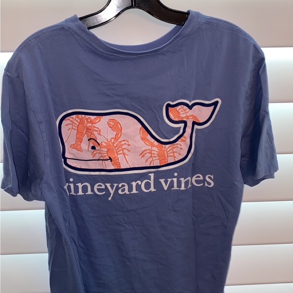 Men’s Vineyard Vines t-shirt - Picture 2 of 2